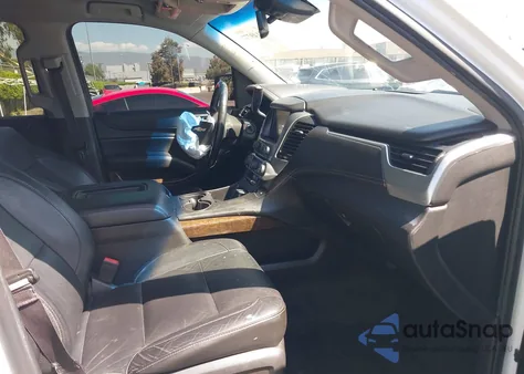 2015 Chevrolet Suburban Lt z USA, uszkodzony, nr VIN 1GNSCJKC3FR272096